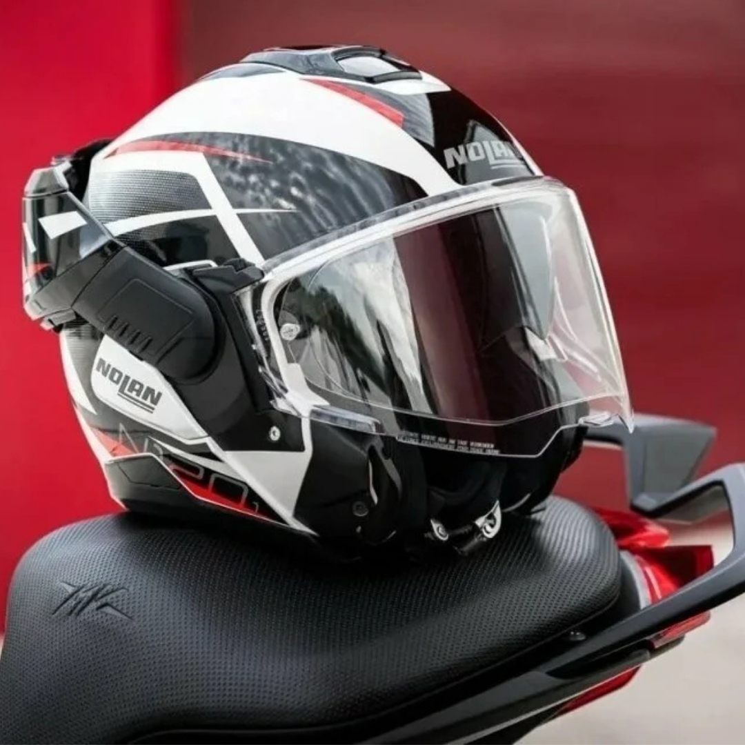 Product shot van de Nolan 120-1 Systeem motorhelm